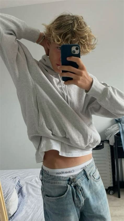 Pin By Hannah On CGPT 1 In 2025 Blonde Guys Attractive Guys Cute White Guys