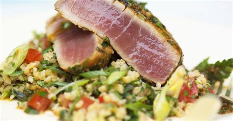 Thunfisch Auf Bulgursalat Rezept Eat Smarter