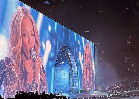 Beyoncé Realiza Primeiro Show Da Renaissance World Tour” Veja A