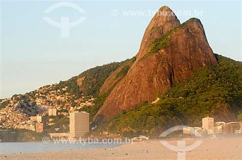 Tyba Online Assunto Praia Do Leblon E Morro Dois Irmãos Local