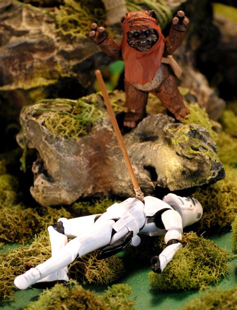 ACTION FIGURE EMPIRE: Endor: The Forest Moon!