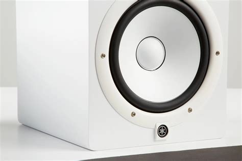 Yamaha HS8 W Powered Studio Monitor White