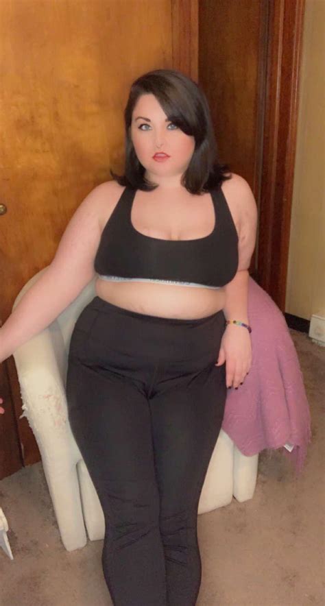 Come Own This Fat Pussy Scrolller