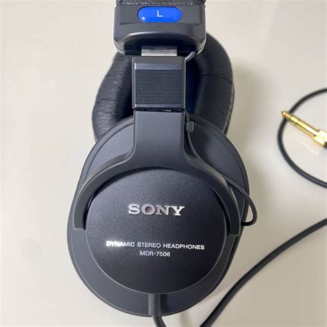 【やや傷や汚れあり】ソニー Sony Mdr 7506 折りたたみ式モニターヘッドホン ヘッドフォン プロフェッショナル スタジオ 定番 の