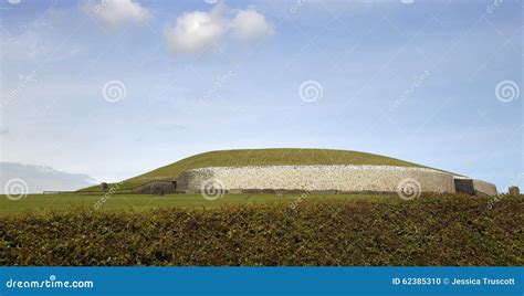 Newgrange stock photo. Image of pagan, landscape, fort - 62385310