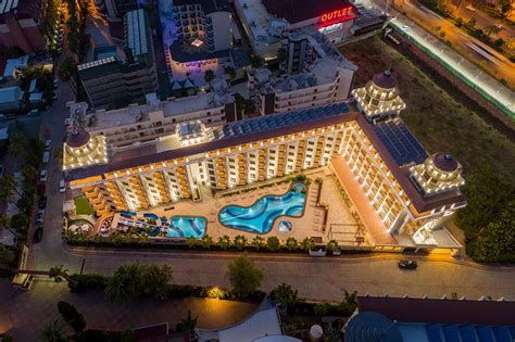 Blue Marlin Deluxe Resort | Fiberli