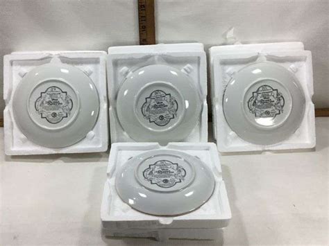 Disney Plates Sherwood Auctions