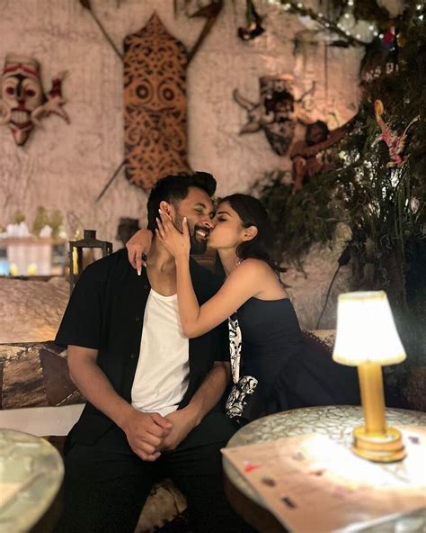 Mouni Roy Mouni Roy Drops Romantic Pictures With Husband Suraj