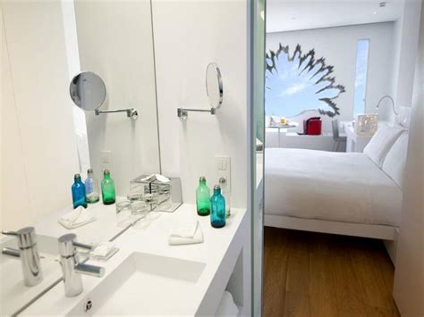 Renaissance Barcelona Fira Hotel In Barcelona, Spain - Hotel Booking Requirements