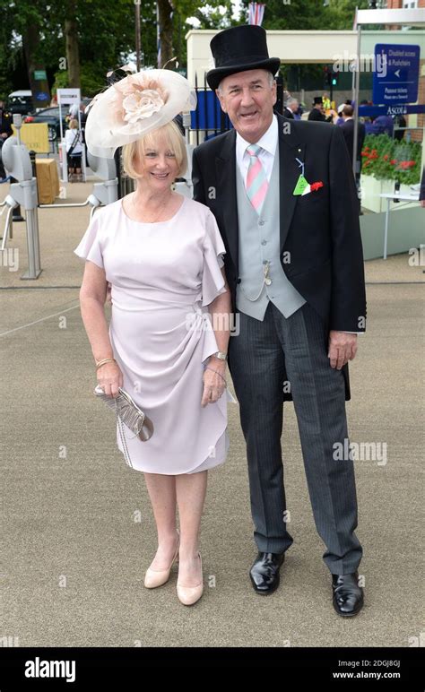 Russ Abbott Hi Res Stock Photography And Images Alamy