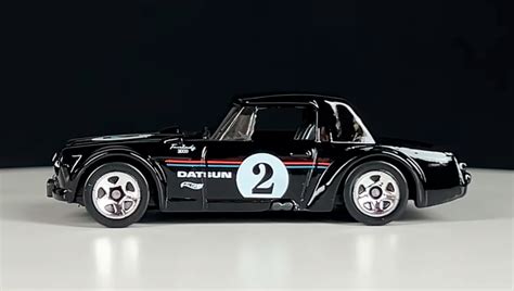 Тематична Машинка Hot Wheels Nissan Fairlady 2000 Japanese Classics 1 64 HLK14 Black купити в