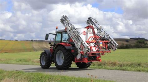 Kuhn Deux Nouveaux Pulv Risateurs Port S Entraid