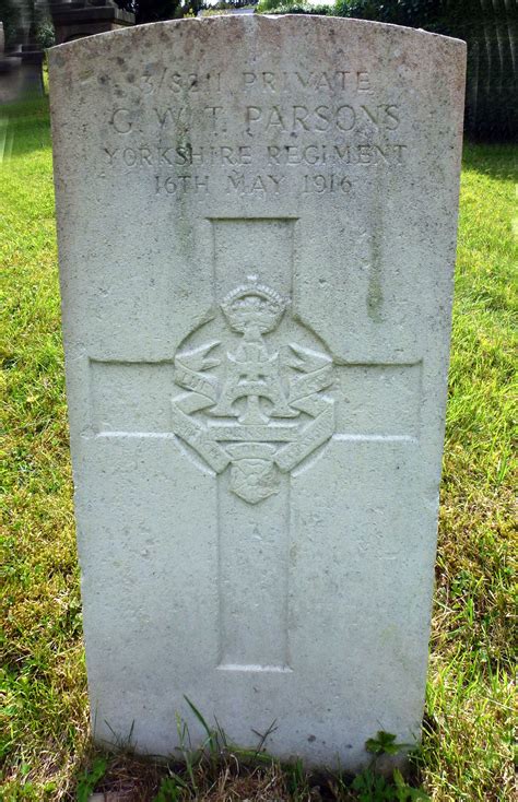 The Yorkshire Regiment Ww Remembrance War Graves