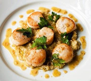 Gordon Ramsay's Pan-fried Scallops with Leeks Vinaigrett recipe | MyDish