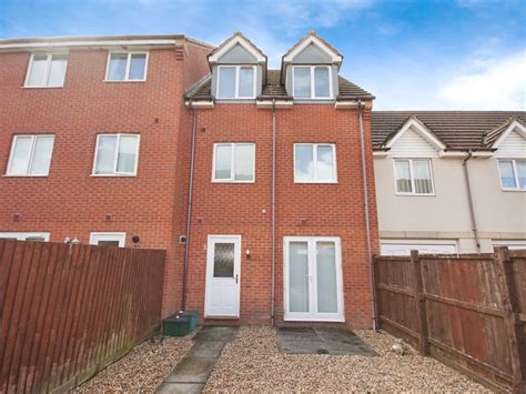 4 Bed End Terrace House For Sale In Champs Sur Marne Bradley Stoke