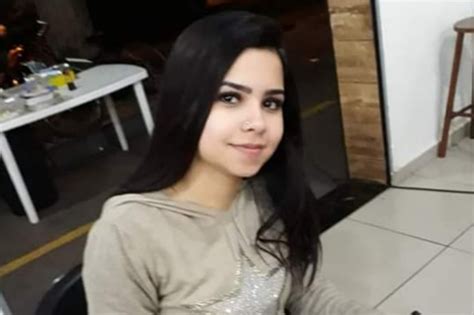 Jovem Desaparecida é Encontrada Morta E Sem Roupas No Meio Do Mato