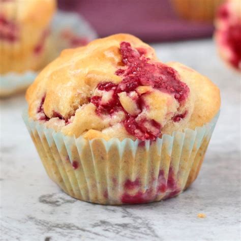 Lemon Raspberry Streusel Muffins