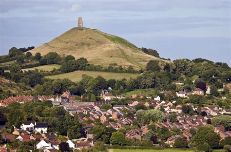 Glastonbury - Visuotinė lietuvių enciklopedija
