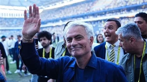 Jose Mourinho nun Fenerbahçe deki ilk icraatı belli oldu