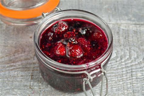 Ягодное варенье-ассорти — вкус летнего сада. Пошаговый рецепт с фото ...