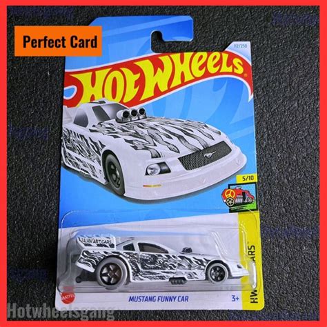 Hot Wheels Must Funny Car Dragon Painting Collections HW Art Series Muscles Car Ford