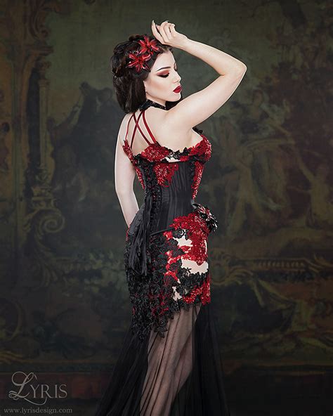 Model Mua Photo Threnody In Velvet Outfit Lyris Gothic And Amazing