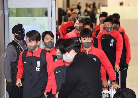 Korea's National Football Team Returns Home To A Hero's Welcome - Koreaboo