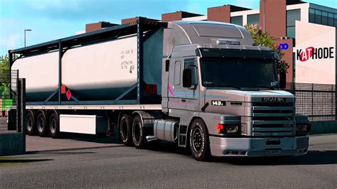 A TAM DELIVERY FUEL TANKER TO TURIN SCANIA 113H TOPLINE EURO