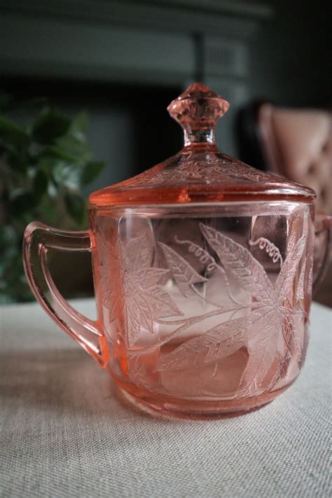 Pink Depression Glass Sugar Bowl With Lid Jeannette Floral Poinsettia
