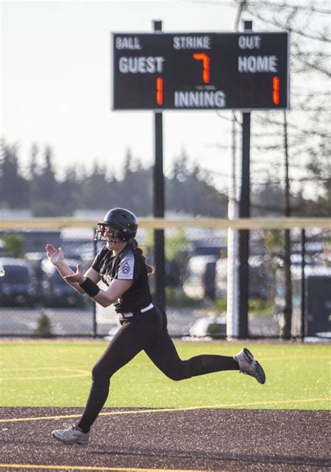 Clutch Hrs Pitching Lead Jackson Past Bothell For District Title