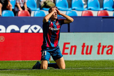 Sí El Delantero Del Levante Y Del Real Madrid Dani Gómez Está Un