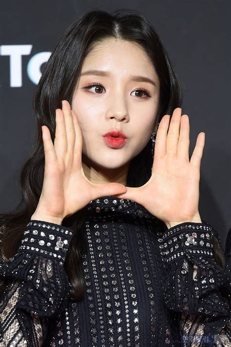 이달의 소녀 희진 눈 뗄 수 없는 깜찍함 2018 Mama 한국경제