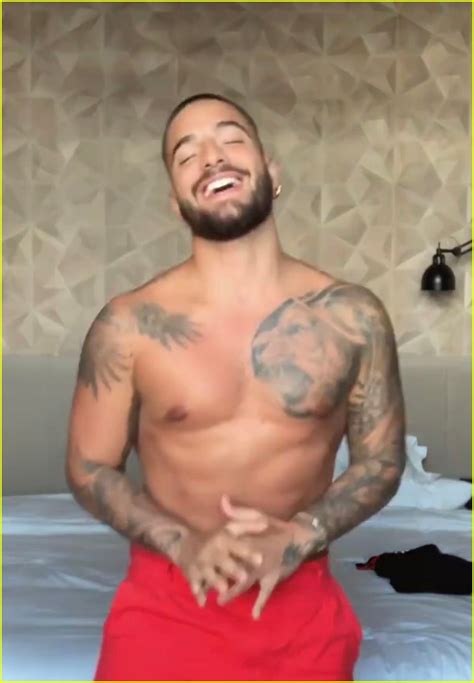 Maluma Dances Shirtless To Instinto Natural In Sexy Video Watch