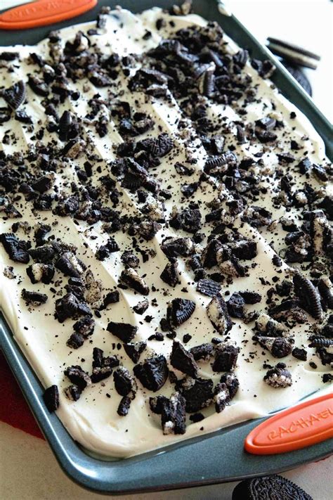 Oreo Puddin Poke Cake Chocolate Cake Topped With Oreo Pudding Cool