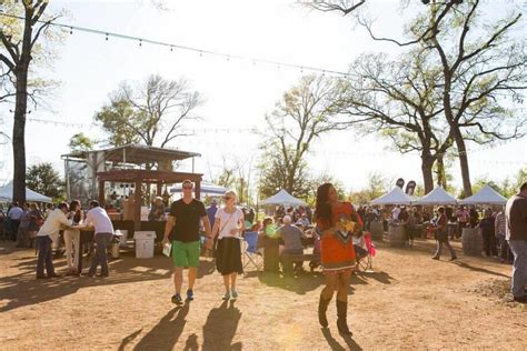 What’s up with the Fort Worth Food + Wine Festival? You pick: brunch or barbecue