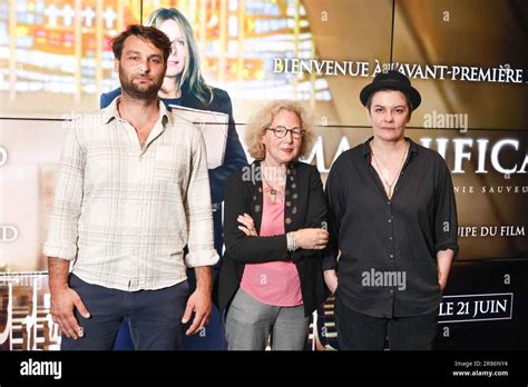 Anne Isabelle Lacassagne Et Virginie Sauveur Lors De La Premiere Du