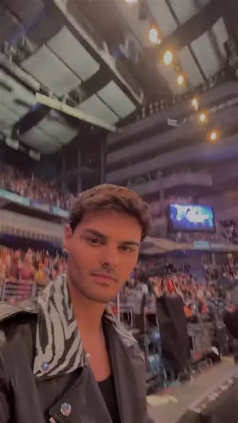 Abraham Mateo