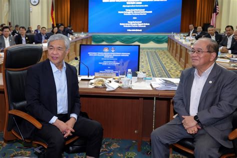 Dpm Zahid Putrajaya Sarawak Government Agrees To Implement 10