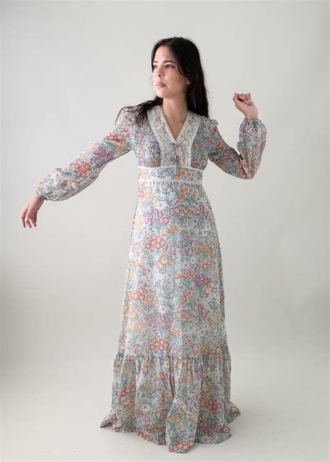 Vintage 1970s Floral Prairie Dress Raleigh Vintage