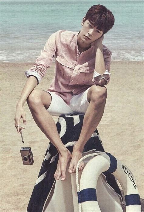 Pin by Szilvia Gazdag on Hírességek Cute blonde boys Cute guys Korean bands