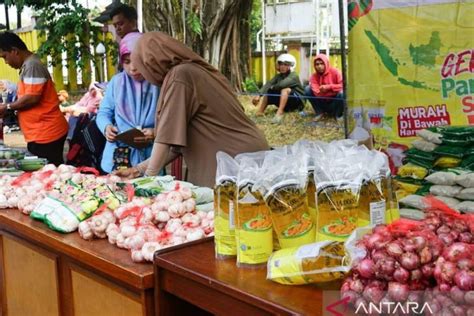 Tekan Laju Inflasi DKP Sukabumi Menggelar Gerakan Pangan Murah ANTARA