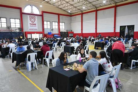 Tigre realizó su primer torneo de ajedrez escolar en el Polideportivo