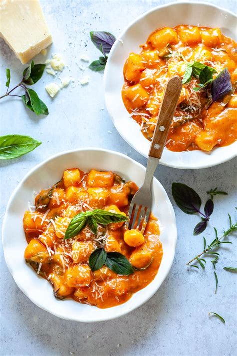 One Pan Gnocchi In Cherry Tomato Sauce Vibrant Plate