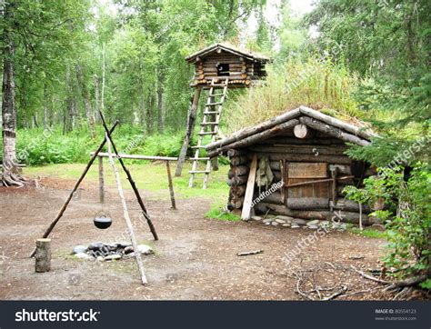 184 Trapper Cabin Images Stock Photos And Vectors Shutterstock