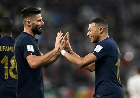 Notre Relation Est Très Bonne Olivier Giroud évoque Sa Bromance