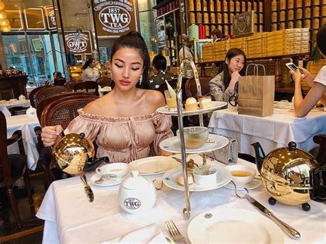 Hot girl Meo Meo công khai bạn trai mới sau một thời gian chia tay chồng thiếu gia