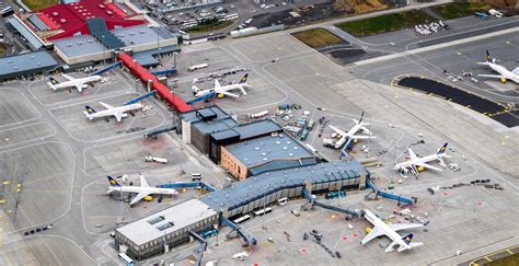 Keflavík Airport Is A 3 Star Airport Skytrax