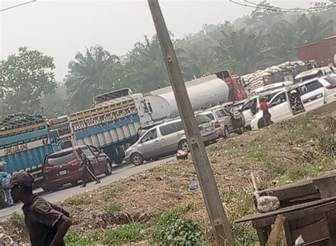 Tension As Protesters Block Benin Ore Expressway Over Scarcity Of Naira