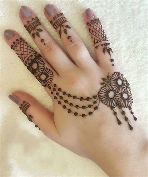 30 Latest Simple Indian Mehndi Designs Images Sheideas