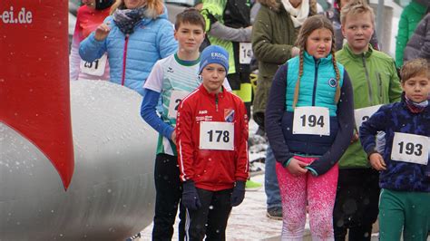 Lauf Der Winterlaufserie In Heringen Caspar Dris Auf Platz